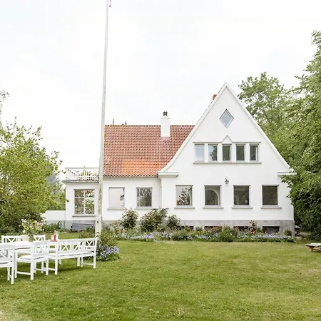 House From 1924 With Sea View In Front Yard بيت للعطل *